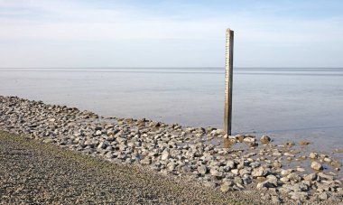 Hollanda, Waddensea 'deki eski su seviyesi ölçümü