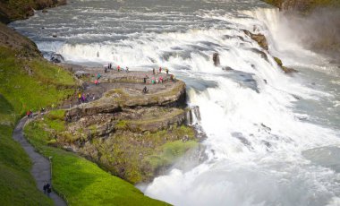 Gullfoss, İzlanda 27 Temmuz 2021 'de İzlanda' nın en büyük şelalesidir.