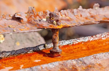 İkinci Dünya Savaşı 'nda İngiliz ve Amerikan donanmaları tarafından kullanılan İzlanda' daki (Hvtanes, Hvalfjrdur) terk edilmiş bir deniz üssünün detayları (eski iskele)