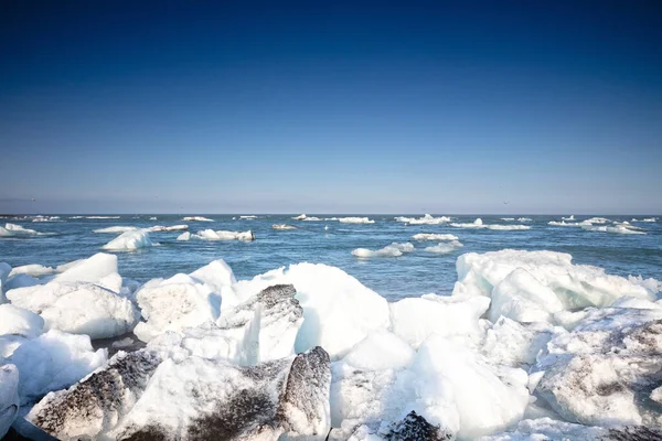 Icebergs Flutuando Oceano Atlântico Diamond Beach Islândia Sul — Fotografia de Stock