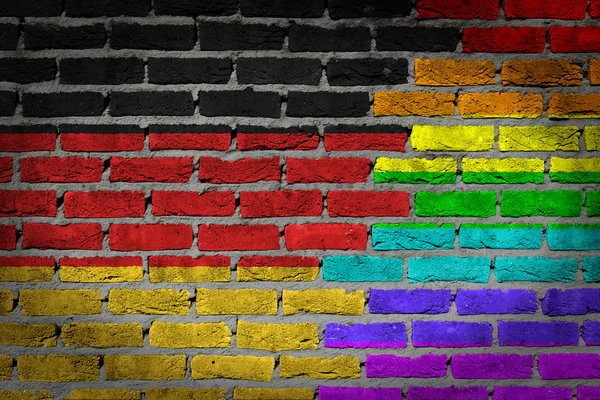 Muro de ladrillo oscuro - Derechos LGBT - Alemania — Foto de Stock