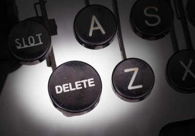Daktilo ile özel düğme