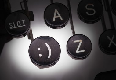 Daktilo ile özel düğme