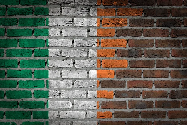 Textura de pared de ladrillo con bandera —  Fotos de Stock