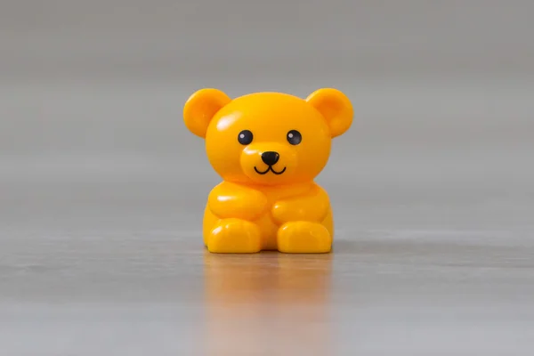 Pequeño oso amarillo — Foto de Stock