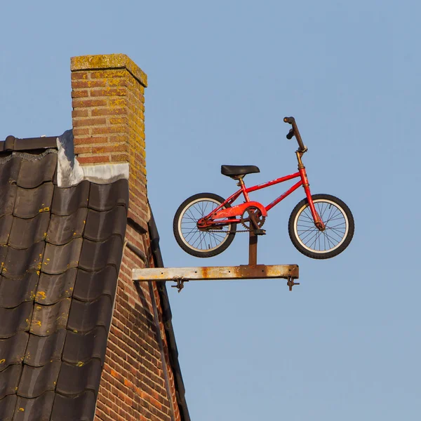 Petit vélo rouillé — Photo