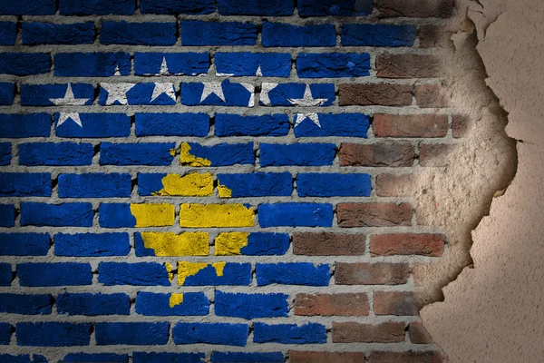 Parede de tijolo escuro com gesso - Kosovo — Fotografia de Stock