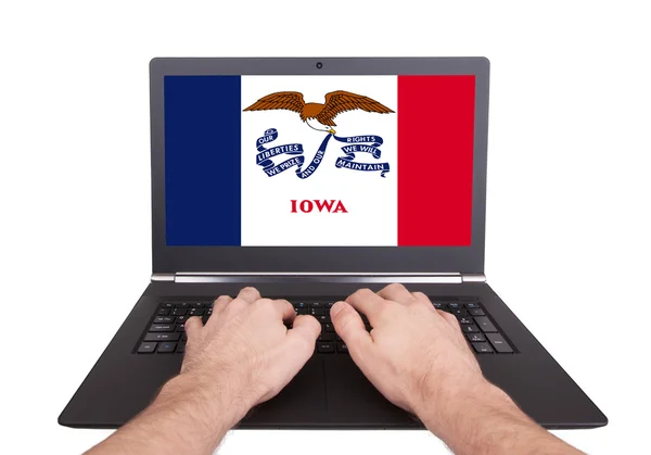 Hands working on laptop, Iowa — Stock Photo, Image