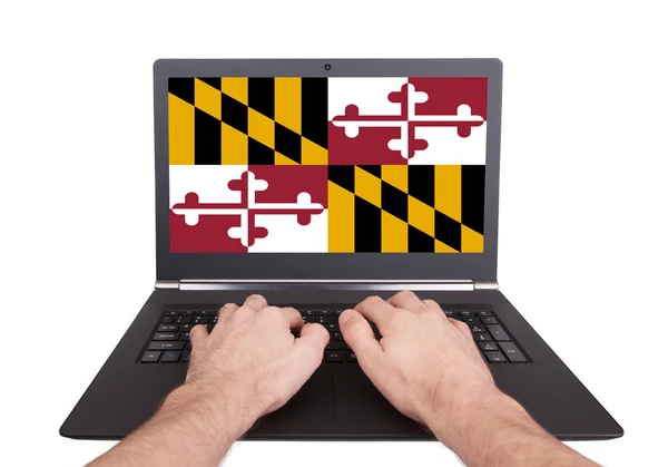 Rąk do pracy na laptopie, Maryland — Zdjęcie stockowe