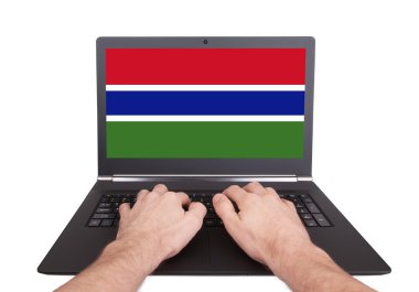 Dizüstü bilgisayar, Gambiya çalışan eller