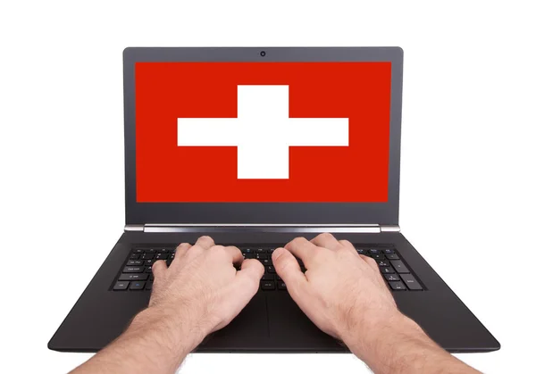 Hände arbeiten am Laptop, Schweiz — Stockfoto