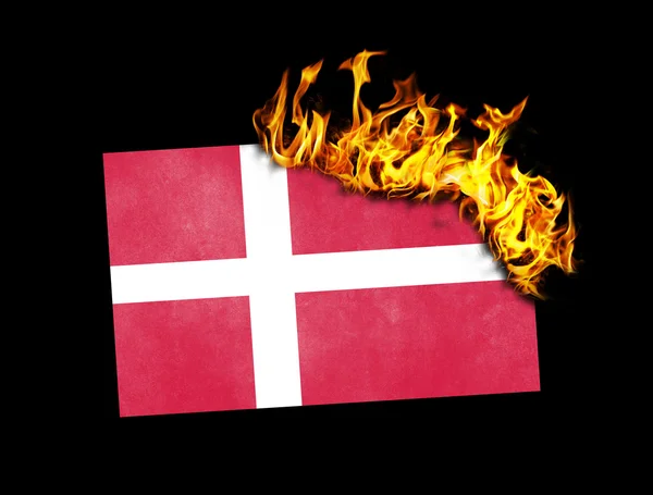 Flagga burning - Danmark — Stockfoto