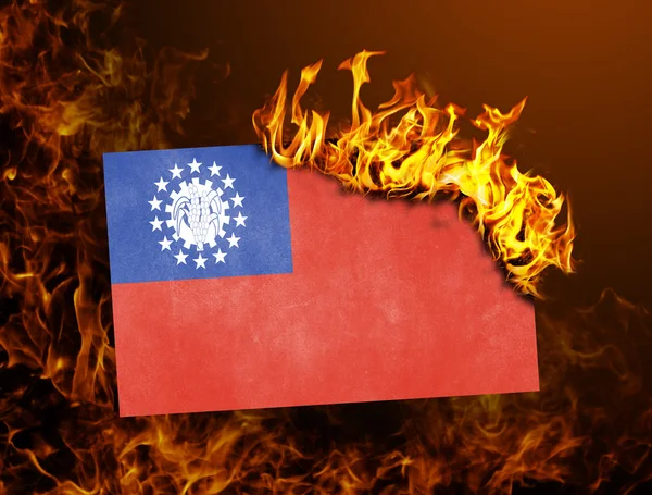 Vlag branden - Myanmar — Stockfoto