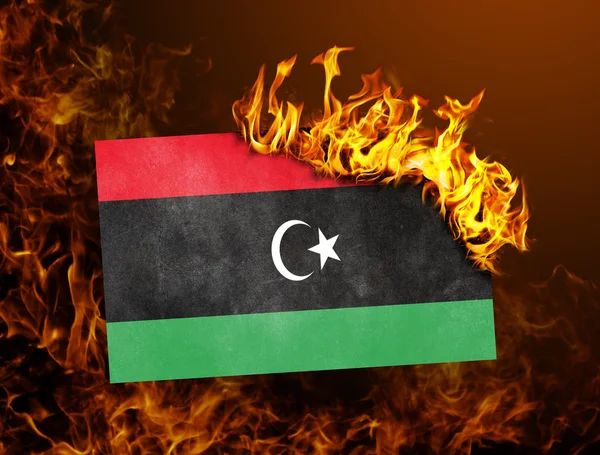 Queima de bandeira - Líbia — Fotografia de Stock