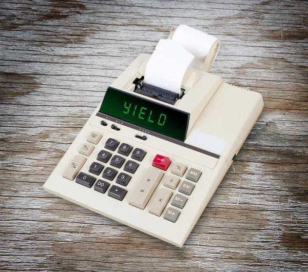 Calculatorul vechi, care prezintă un text pe ecran - fiscale timp — Stockfoto