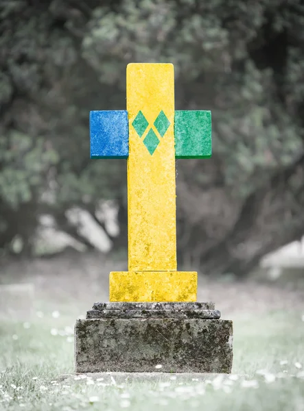 Надгробний пам'ятник на кладовищі - Сен-Vincent і Гренадини — стокове фото