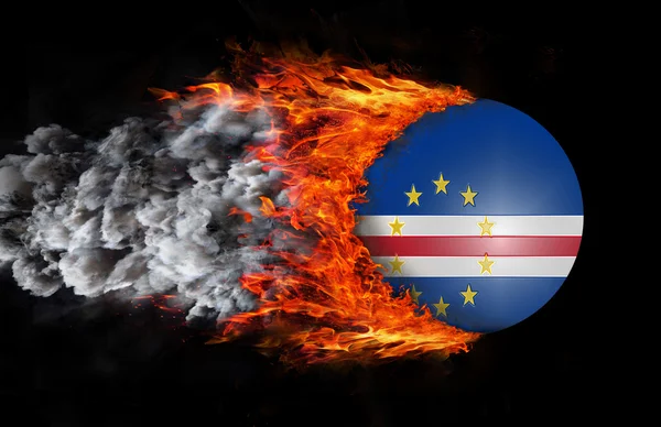 Flagga med ett spår av brand och rök - Kap Verde — Stockfoto