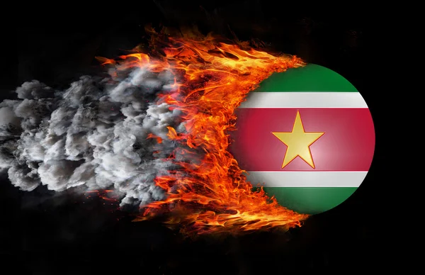 Bandera con un rastro de fuego y humo - Surinam — Foto de Stock