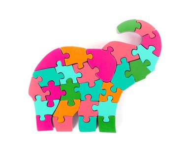 Renkli puzzle parçaları fil şeklinde