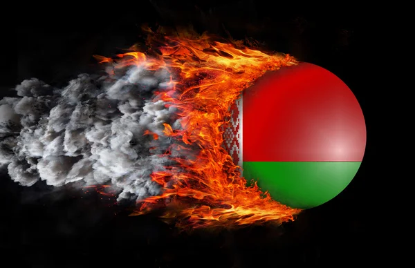 Флаг со следом огня и дыма - Беларусь — стоковое фото