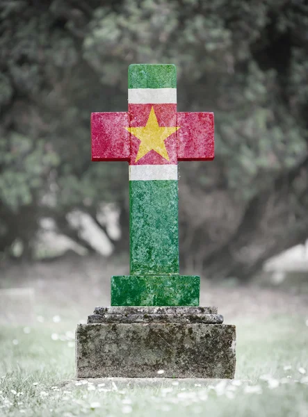 Gravestone no cemitério - Suriname — Fotografia de Stock
