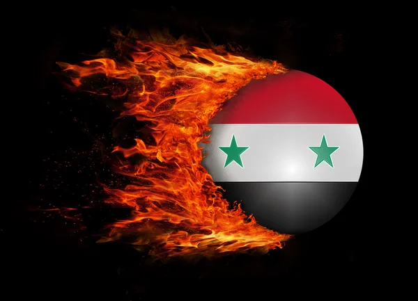 Flagge mit einer Spur des Feuers - Syrien — Stockfoto