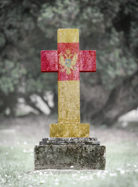 La lapide nel cimitero - Montenegro — Foto Stock