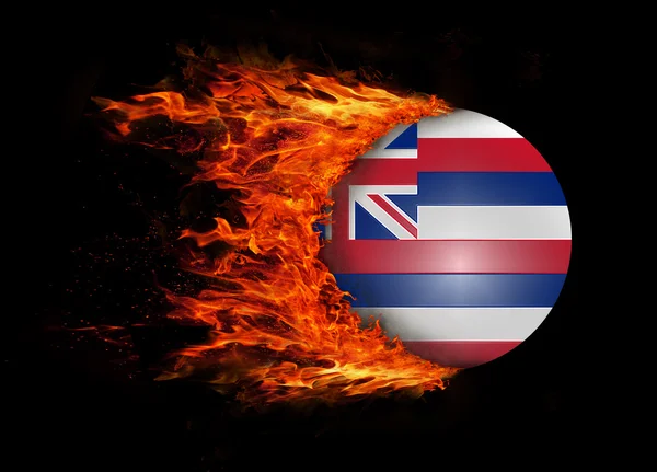 我们状态与火焰-夏威夷轨迹的旗子 — 图库照片
