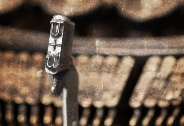 U hammer - old manual typewriter - warm filter — Stock Photo, Image