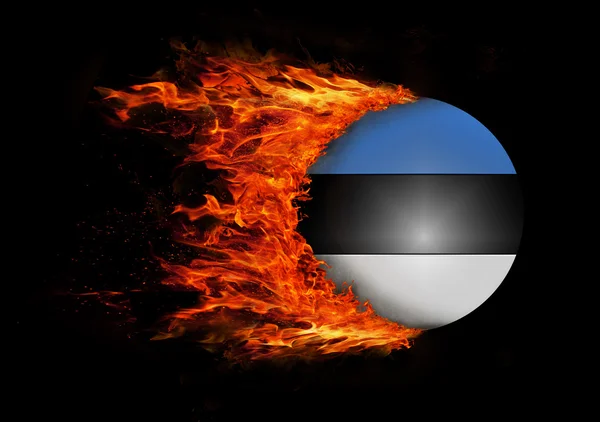 Flagge mit einer Spur des Feuers - Estland — Stockfoto