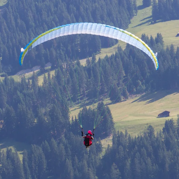 Parapendio amatoriale — Foto Stock