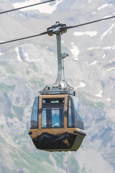 Cabine de cabo de elevação de esqui ou carro — Fotografia de Stock