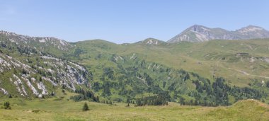 İsviçre Alpleri tipik görünümü