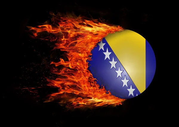 Flagge mit einer Spur von Feuer - Bosnien — Stockfoto