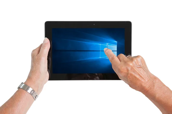 Heerenveen, Nederland, 6 juni 2015: Tablet PC met Wind — Stockfoto