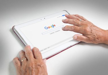 Heerenveen, Hollanda - 6 Haziran 2015: Google bir Amerikan mu olduğunu