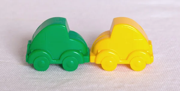 Speelgoed auto 's geïsoleerd — Stockfoto