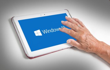 Heerenveen, Hollanda, 6 Haziran 2015: Rüzgar Tablet bilgisayar