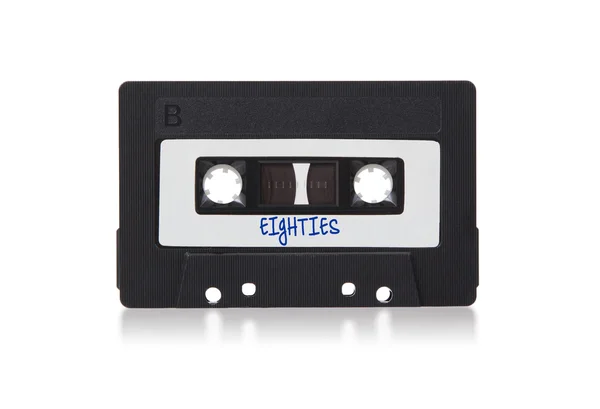 老式的音频盒式磁带，白色背景上孤立 — 图库照片