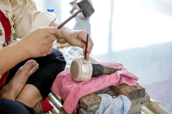 Closeup Crop Hands Thailander Demonstration Carved Silver Water Bowl Chiang — Stock Photo, Image