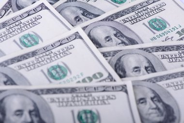 enyüz dolarlık banknotlar