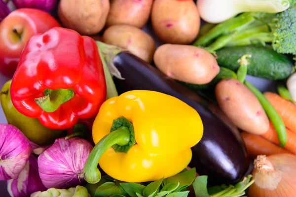 Diferentes vegetais maduros — Fotografia de Stock