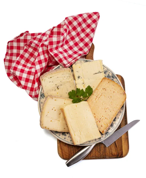 Ρακλέτ Πιατέλα Τυρί Διάφορες Γεύσεις Λευκό Φόντο — Φωτογραφία Αρχείου