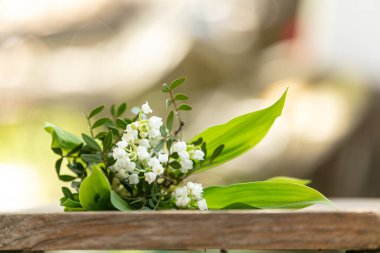 İşçi bayramı için vadideki zambak buketi.