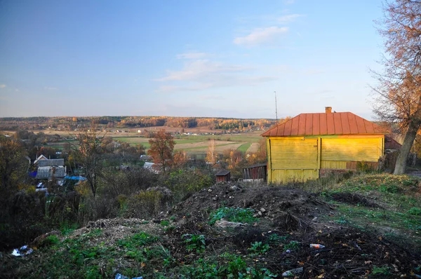 Old abandoned building in the Eastern Belarus — Stock Photo, Image