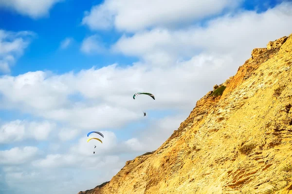 Vliegende Paragliders — Stockfoto
