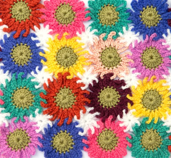 Kumaş çiçek tığ işi