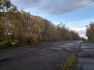 Günbatımında sonbahar manzaraları Eski mimari manzaralar