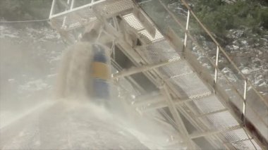 taş kırma taş ocağı