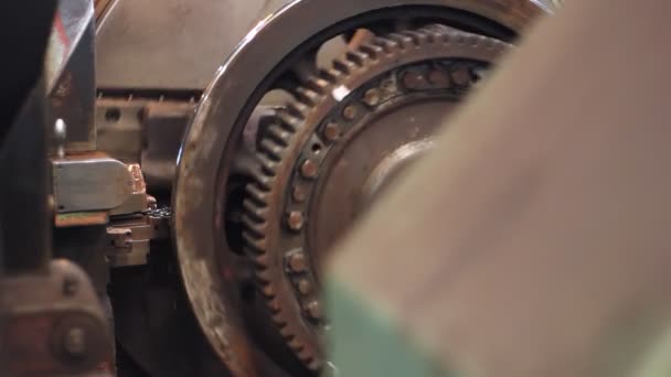 Metallbearbeitungsdrehmaschine in der Fabrik.
